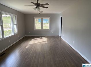 805 Park Ln, Fultondale, AL 35068