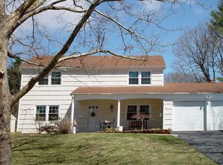 15 Indiana Rd, Somerset, NJ 08873