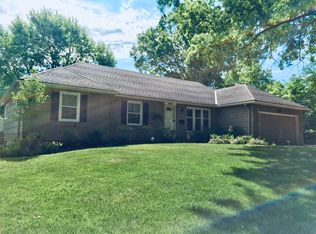 8001 Lamar Ave, Prairie Village, KS 66208