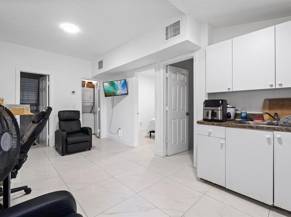 miami-florida-43840591 picture