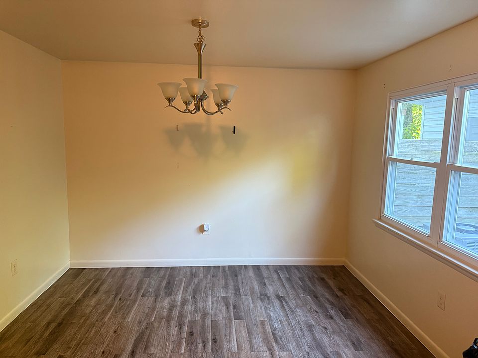1st image of 460 Battery Dr #460