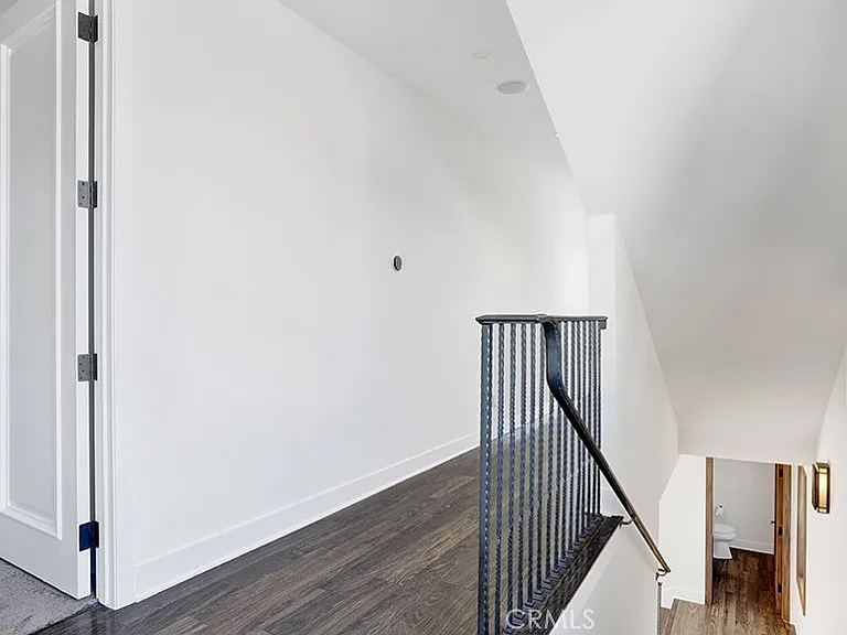 243 Poppy Ave — Photo 35