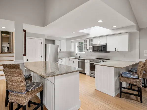 11 Hobbler Road, Bourne, MA 02532