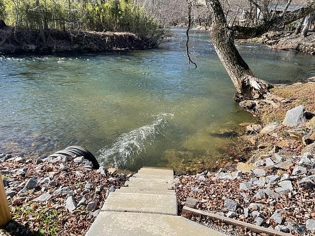 1st image of 4166 Riverbank Run