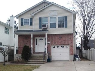 180 Beverly Rd, Hempstead, NY 11550