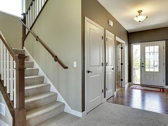 3rd image of 2710 Fieldstone Dr