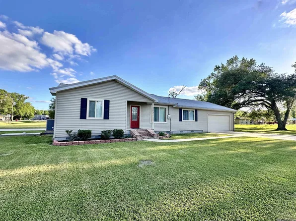 43613 Brittany St, Sorrento, LA 70778