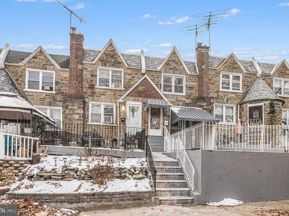 5240 D St, Philadelphia, PA 19120