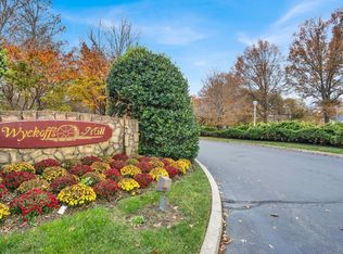 10 Powell Ct, Hightstown, NJ 08520
