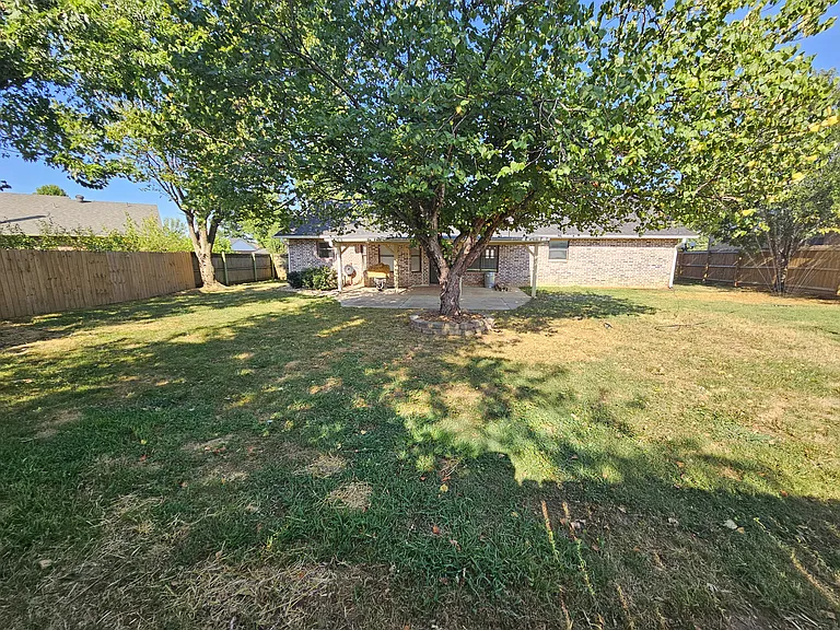 713 S Biscay Ln — Photo 16