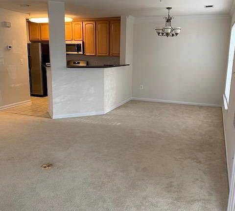 5th image of 12903 Fair Briar Ln