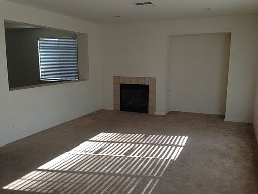 3rd image of 2504 S Mountainside Dr