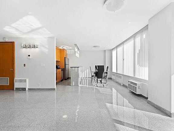 5th image of 115 96th St APT 6A