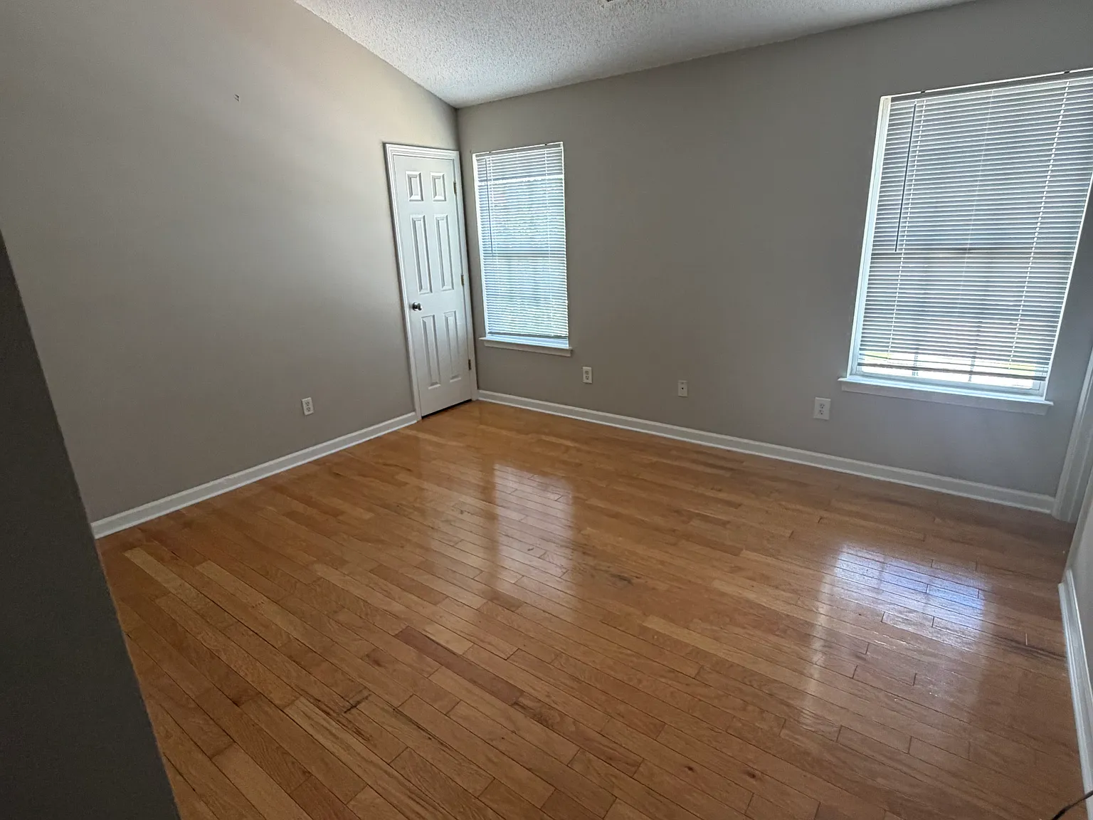 3 bed, 2.5 bath, 1440 sqft, $1,750 — Photo 2
