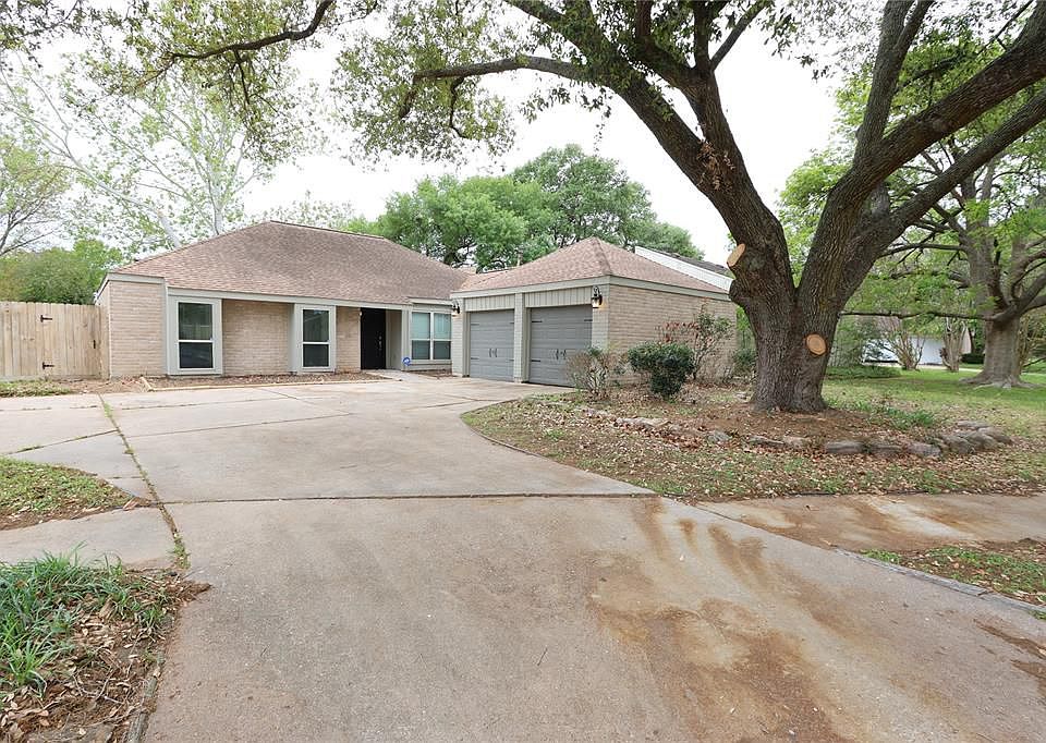 1st image of 15911 Haven Hills Dr