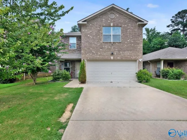 187 Sedgewick Dr, Owens Cross Roads, AL 35763