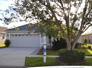 19317 Seacove Dr, Lutz, FL 33558