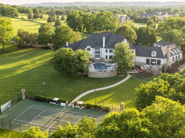 2410 Hidden River Ln, Franklin, TN 37069