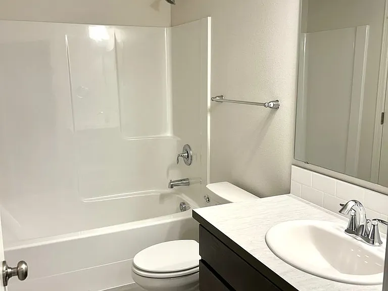6628 W 36th Pl — Photo 7