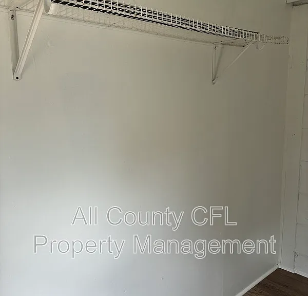 812 Marion St — Photo 12