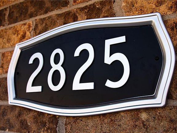 2nd image of 2825 W Meadowlark Dr