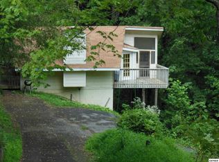 1774 Ridgecrest Dr, Sevierville, TN 37876