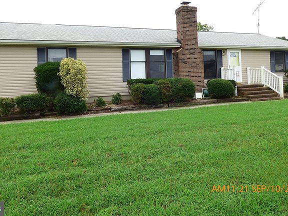 2nd image of 113 Cabin Point Dr
