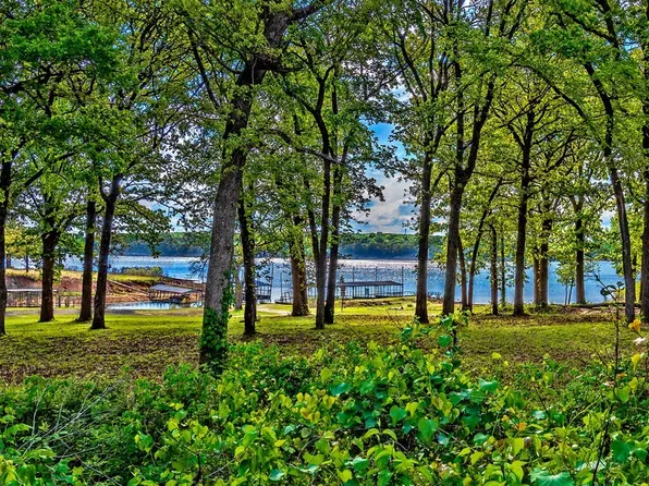 326 Glomin Ln, Pottsboro, TX 75076