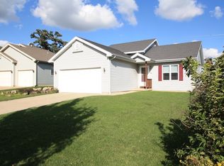 6805 Village Park Dr, Madison, WI 53718