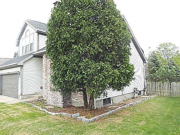 3rd image of 7611 Plainfield Dr