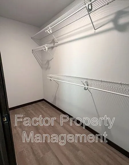 3108 Noble Dr — Photo 8