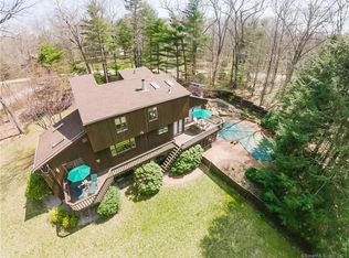 50 Shanda Ln, Tolland, CT 06084