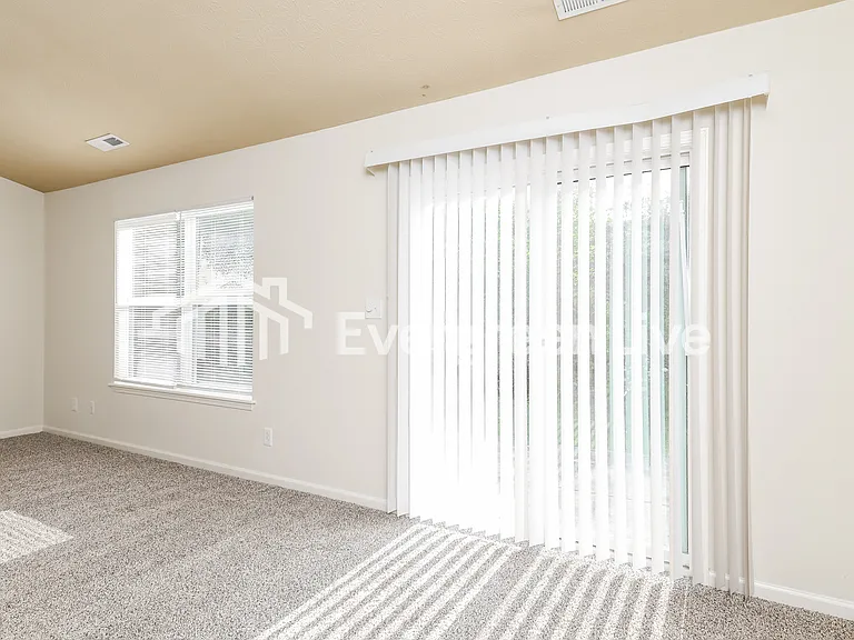 7826 Trisa Ct — Photo 2