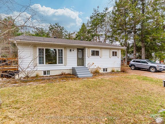 3rd image of 2195 Loop Rd
