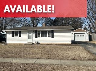 7810 Mildred Rd, Machesney Park, IL 61115