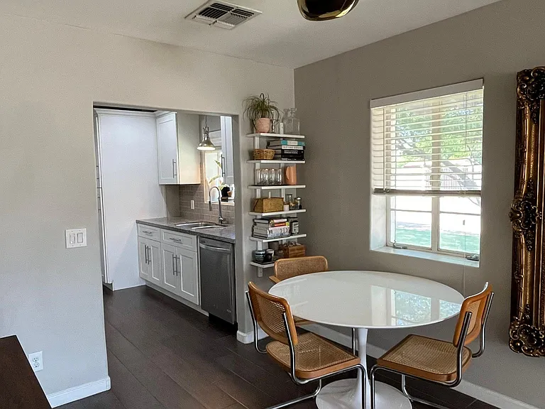 1501 W Catalina Dr — Photo 11