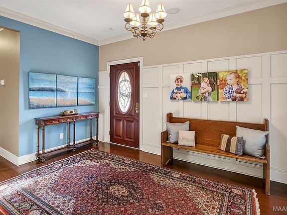 4th image of 8201 Heathrow Pl