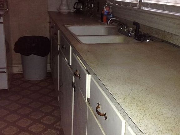 3rd image of 104 Darlington Ave