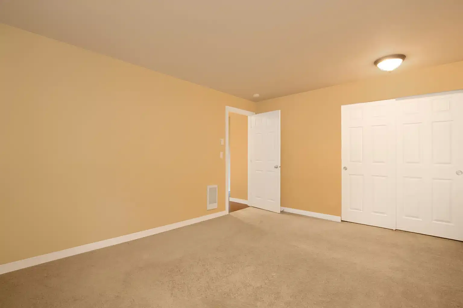 The Pointe At Lake Stilecoom — Photo 4