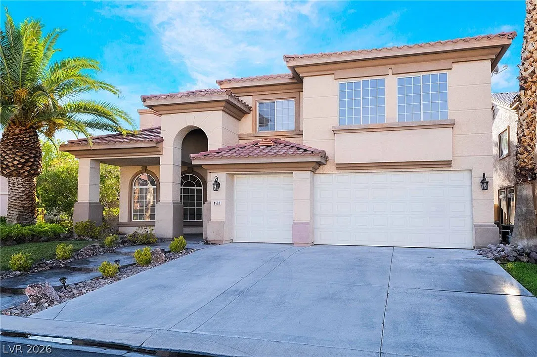 5 bed, 3.0 bath, 2908 sqft, $3,293 — Photo 1