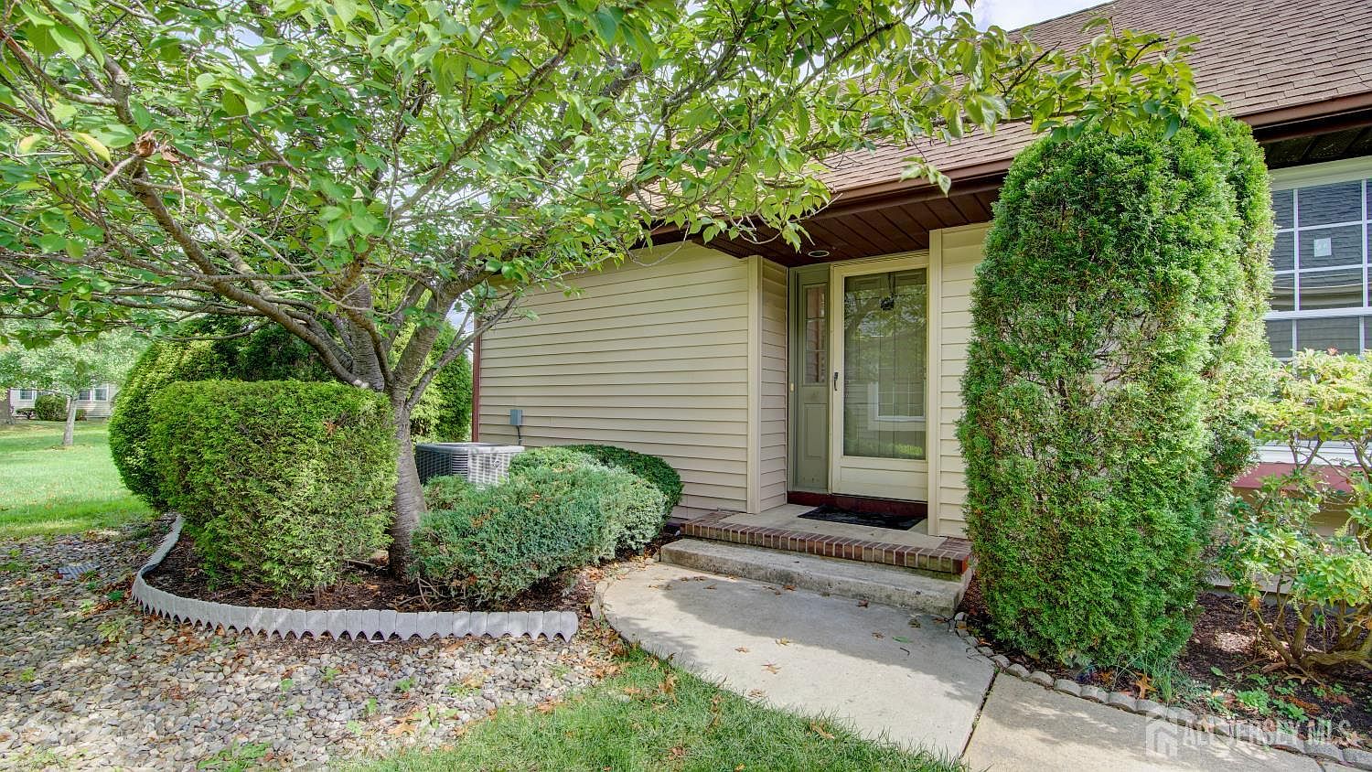 4 Martin Van Buren Dr #B — Concordia Golf Club
