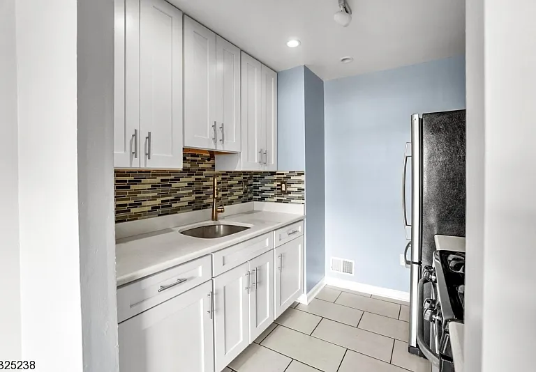 100 Callahan Ct — Photo 13