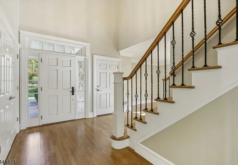 5 Winding Way — Photo 4
