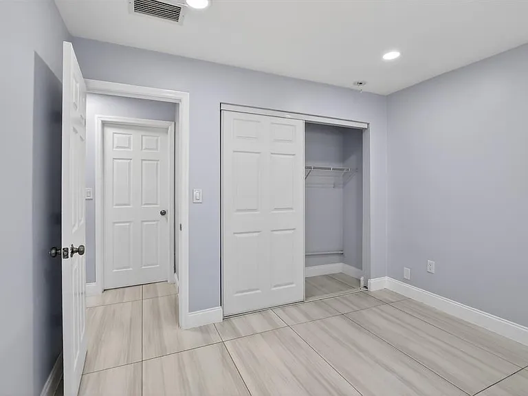 4404 Treasure Cove Dr — Photo 9