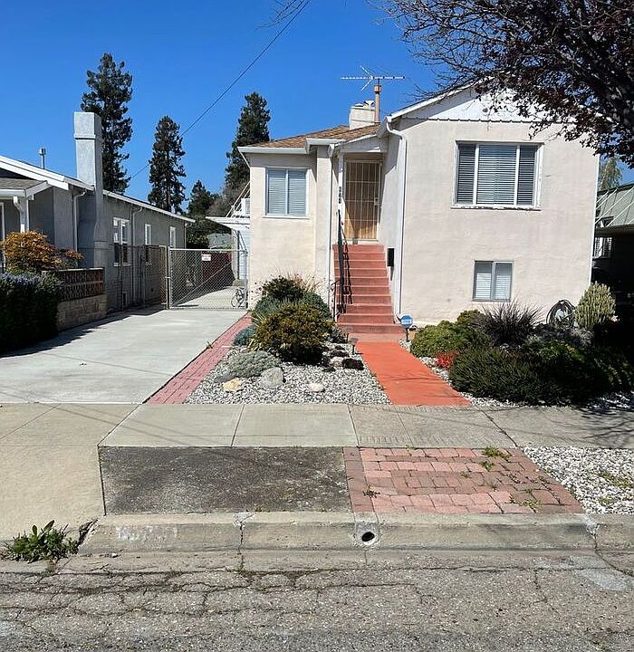 1st image of 674 Maud Ave