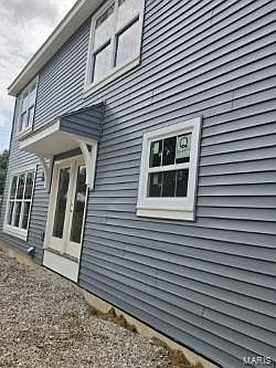 2nd image of 1112 Missouri Ave