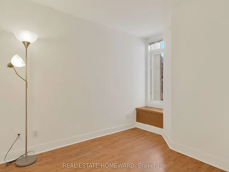 415 Jarvis St #200 — Photo 11