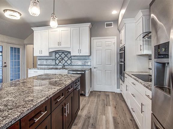 3rd image of 5217 W Plano Pkwy