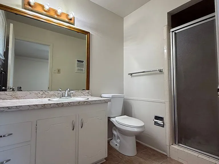 416 Pecan Dr — Photo 16