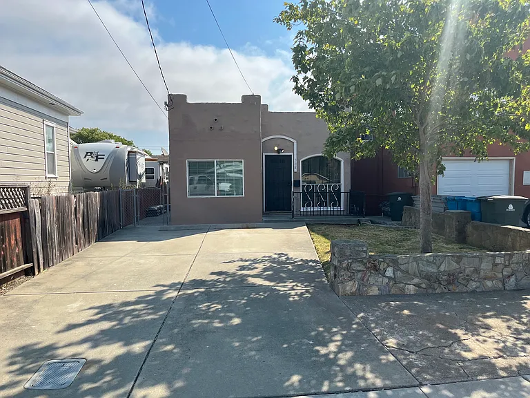 508 Grant St — Photo 2